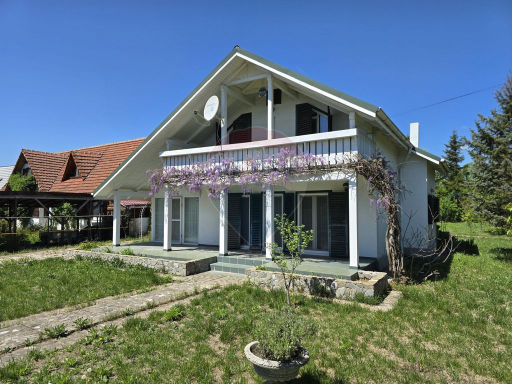 Vila individuala Saftica, teren generos, deschidere dubla