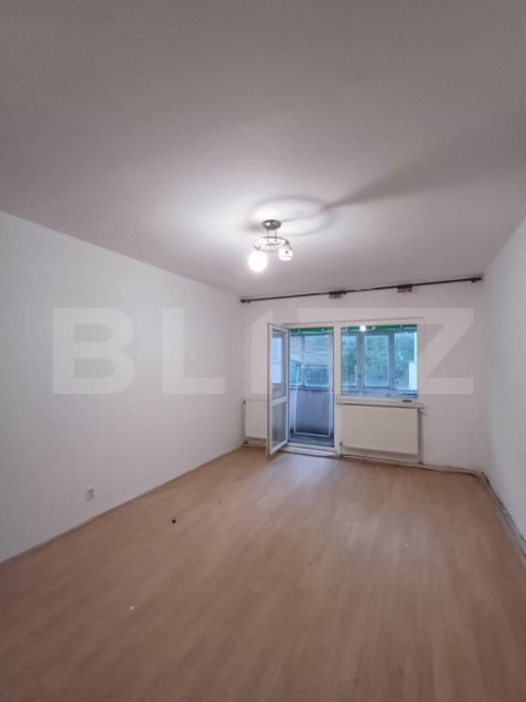 Apartament cu 3 camere, renovabil, zona centrala Turda