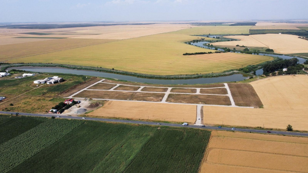 Spre vanzare teren intravilan cu utilități JUD Calarasi,