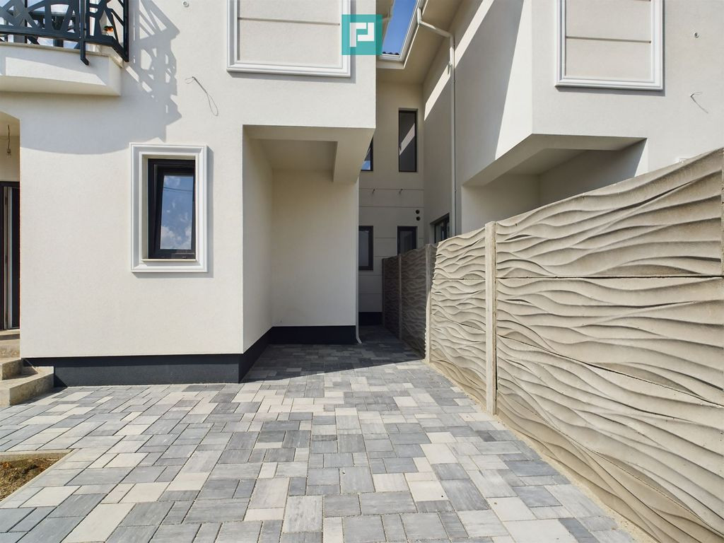 Duplex cu 5 camere în Ghiroda