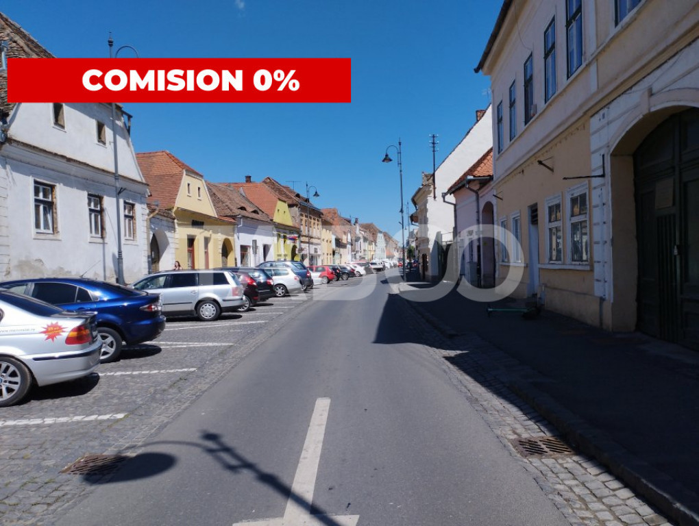 COMISION 0! Spatiu comercial de vanzare 500 mpu si curte pro
