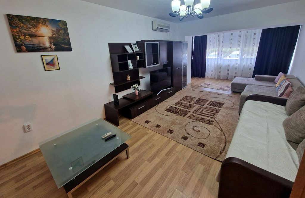 Apartament de inchiriat pe Faleza Dunarii - 3 camere, 105...