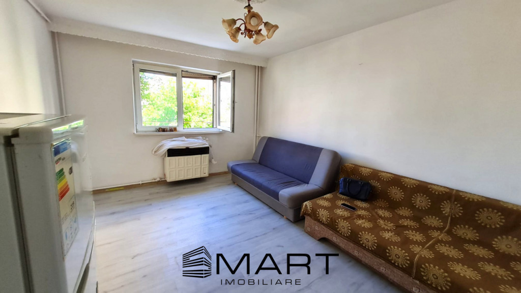 Garosniera etaj 1 zona Compa