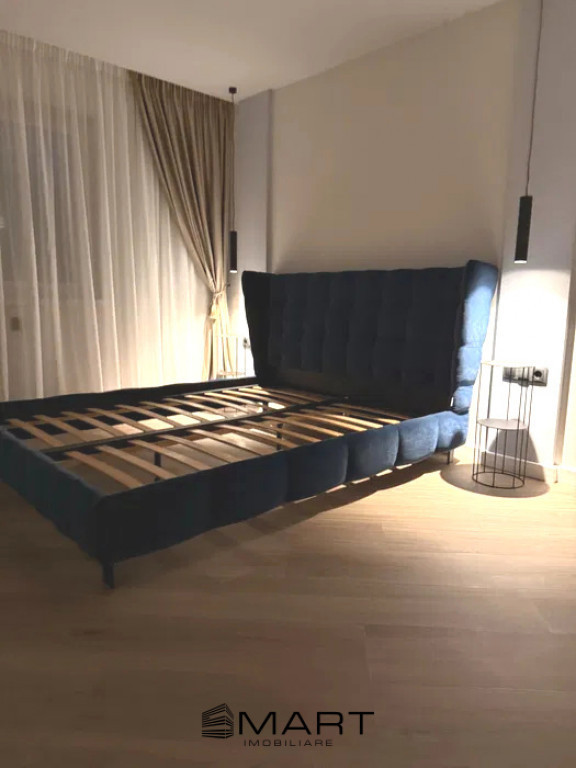 Apartament 2 camere decomandate la Vila in cartierul Strand