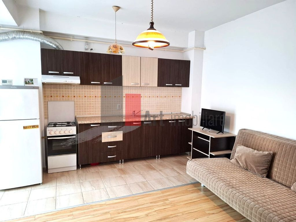 Garsonieră Mall Vitan, et.2/6, an constr.2014