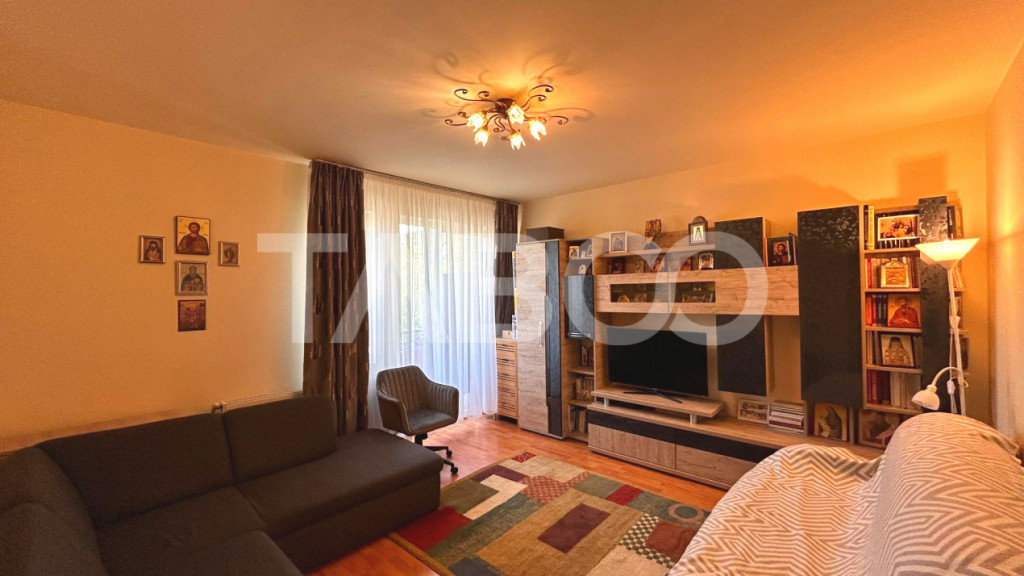 Apartament etaj intermediar decomandat 2 camere 58 mpu balco