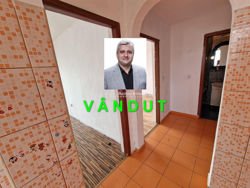 Resita, 2 Cam. Dec., Et. 8, Micro 1