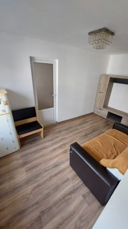 Enescu, 2 camere, etaj 2