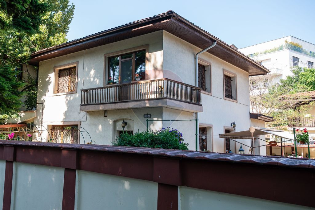 Refugiu elegant în inima Bucureștiului – Proprietate ...