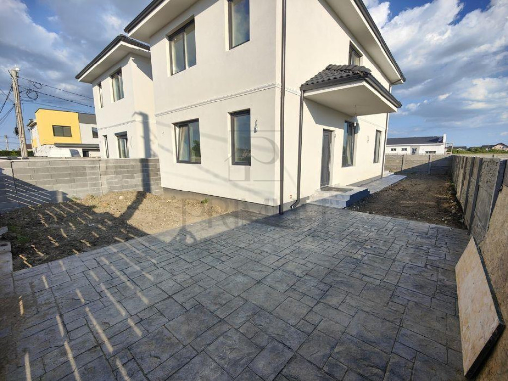 Duplex despartit prin camera tehnica - zona foarte buna- 5