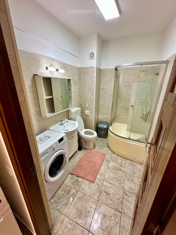 Metalurgiei parter bloc nou