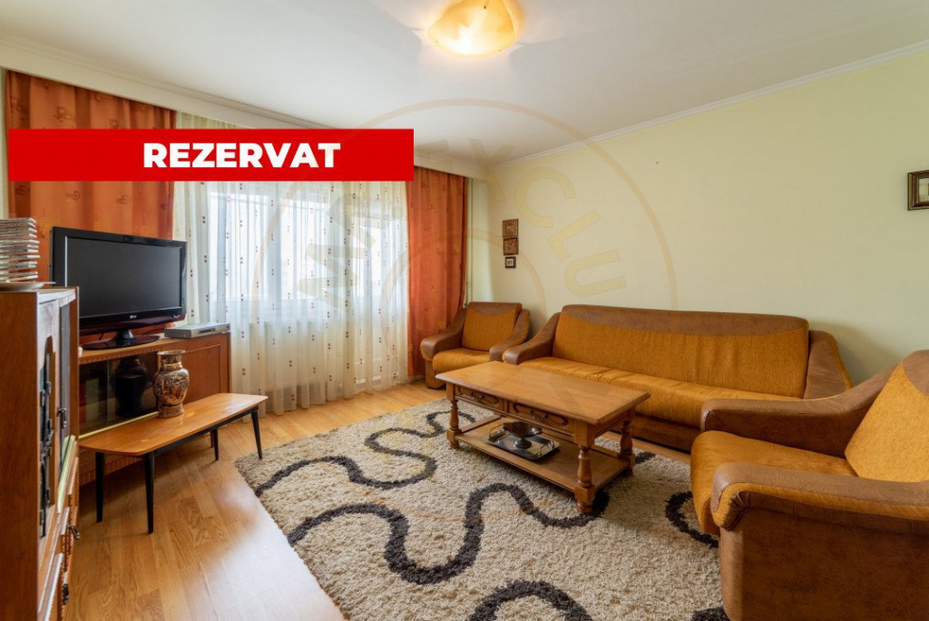 Apartament spatios de 4 camere etaj 2 Pitesti-zona Gavana!