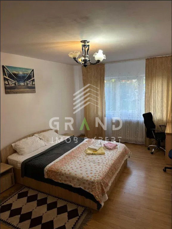 Ap 2 camere DECOMANDAT,zona Intre Lacuri