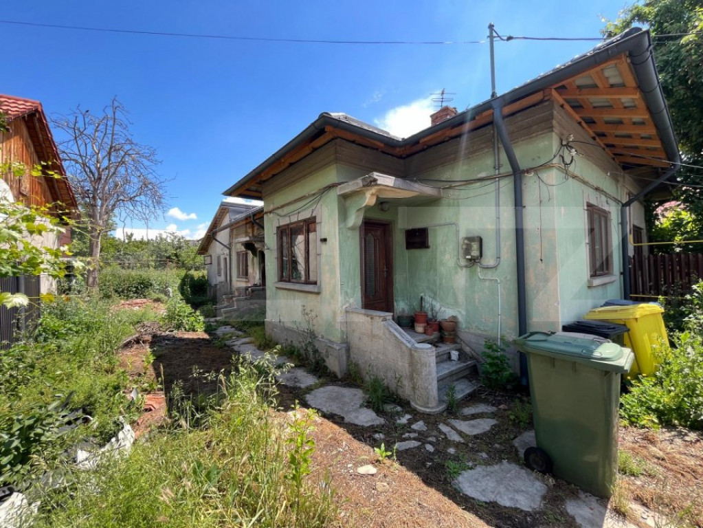Casa cu 389 mp de teren, zona 1 Mai