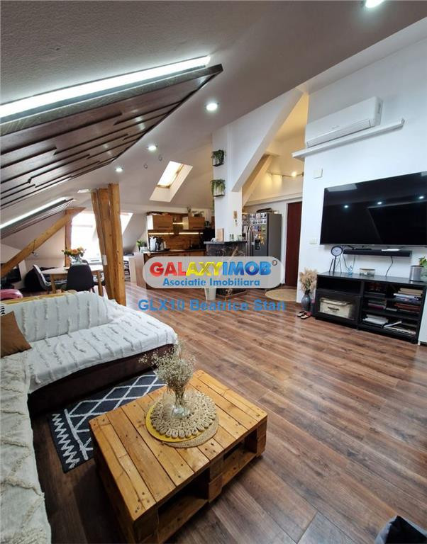 Apartament spatios mansarda 3 camere CALEA GIULESTI