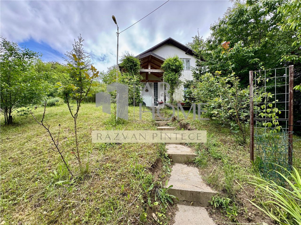 Casa individuala, P 1E, 3 camere, intr-o zona superba, Baic