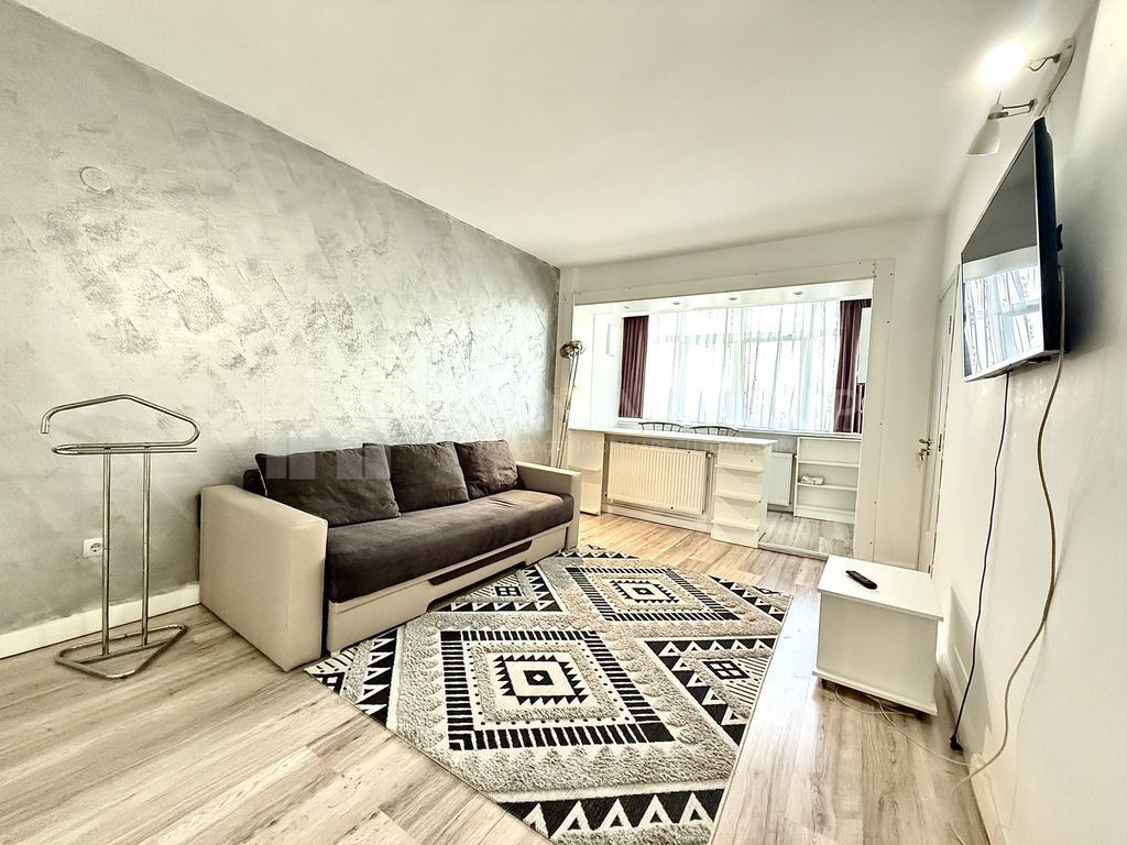 Garsoniera cochetă de inchiriat, termen scurt/lung - Bul...