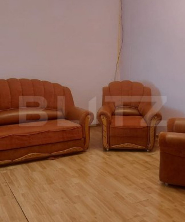 Garsoniera de vanzare, 45 mp, zonaTractorul