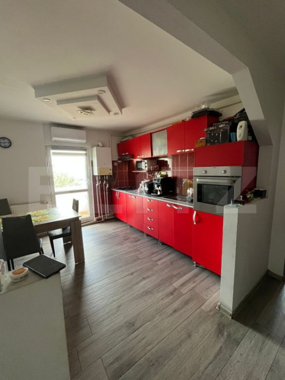 Apartament, cu 2 camere, 52 mp, zona Micro 3