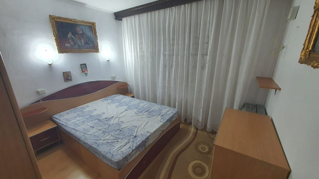 Berceni Piata Sudului Oltenitei 3 cam etaj 1