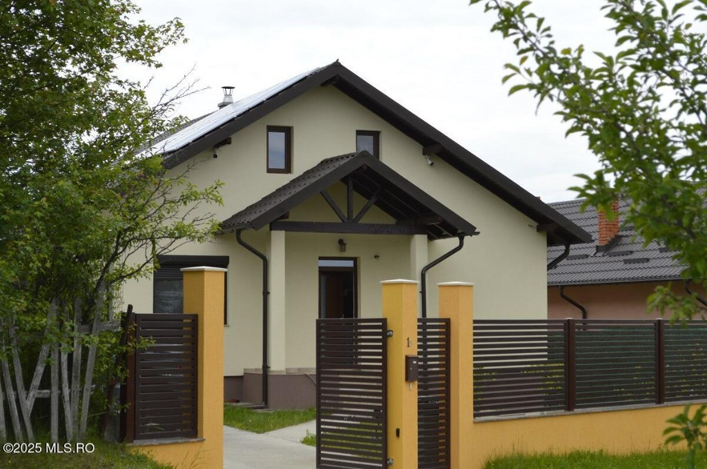 Slatioarele - Babana, casa cu teren 1415 mp, garaj!