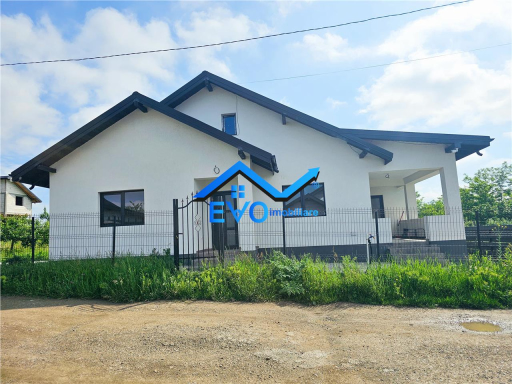 Casa P M cu 2 dormitoare si teren 500 mp , Dumesti , Iasi