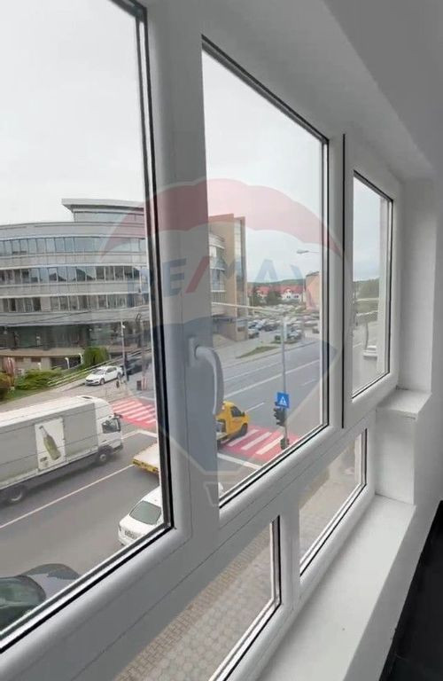 Apartament 3 cam, decomandat, complet renovat ***NOU***