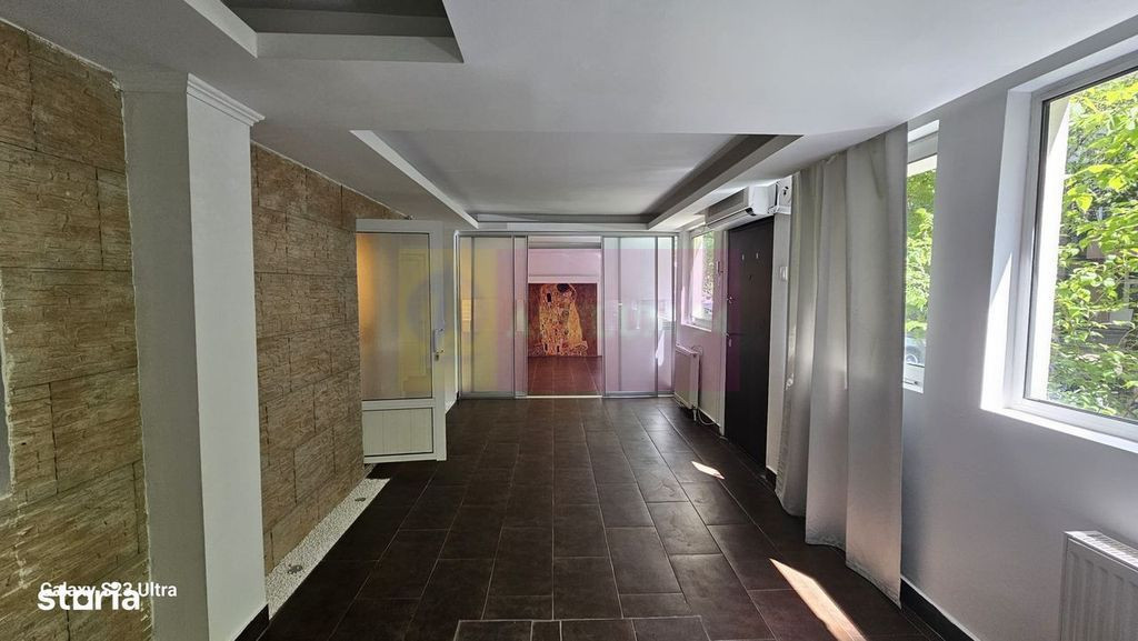 Spatiu birouri 133mp parter intrare stradala | Nerva Traian