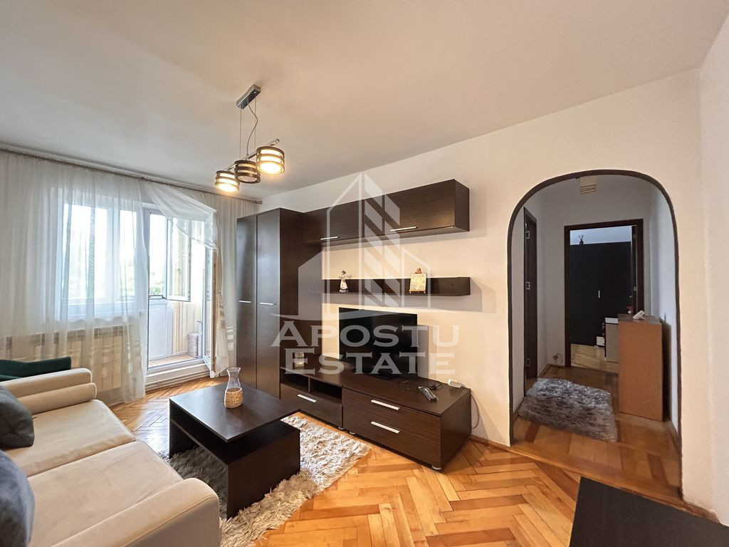 Apartament 3 camere, lângă Spitalul Județean, etaj 2, ...