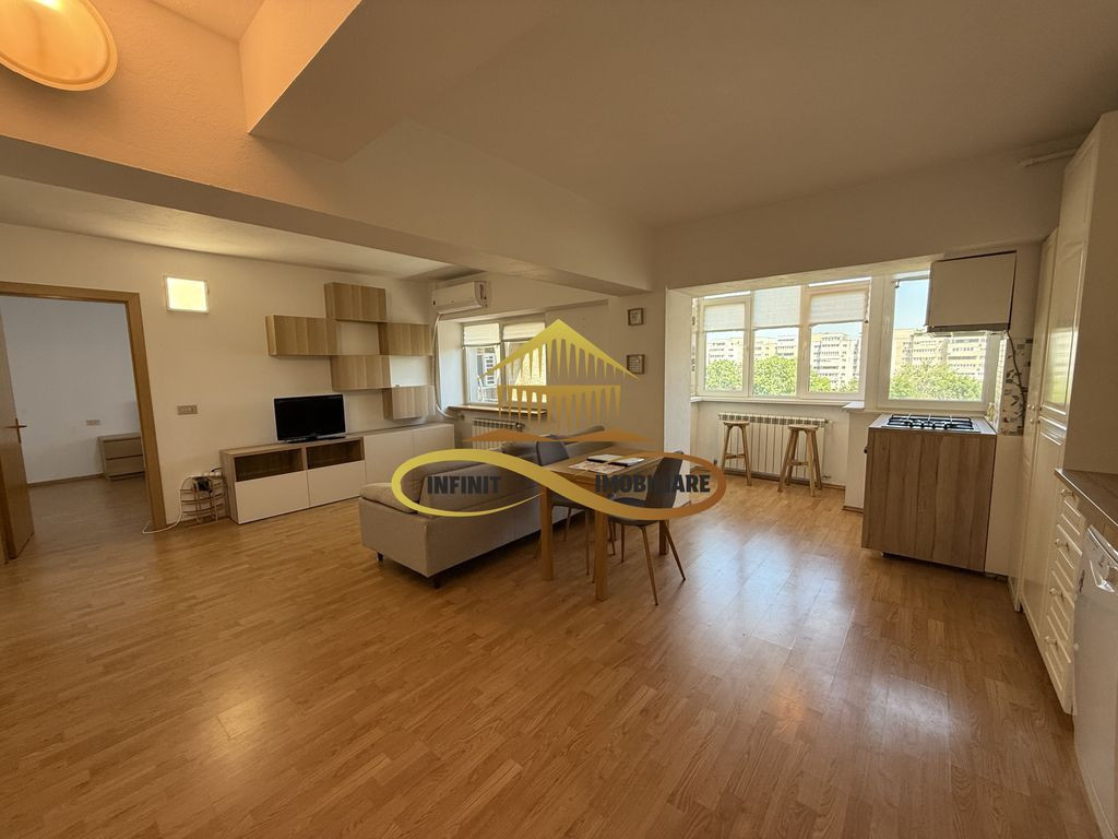 Apartament ultracentral 4 camere de vanzare in Bacau - CO...