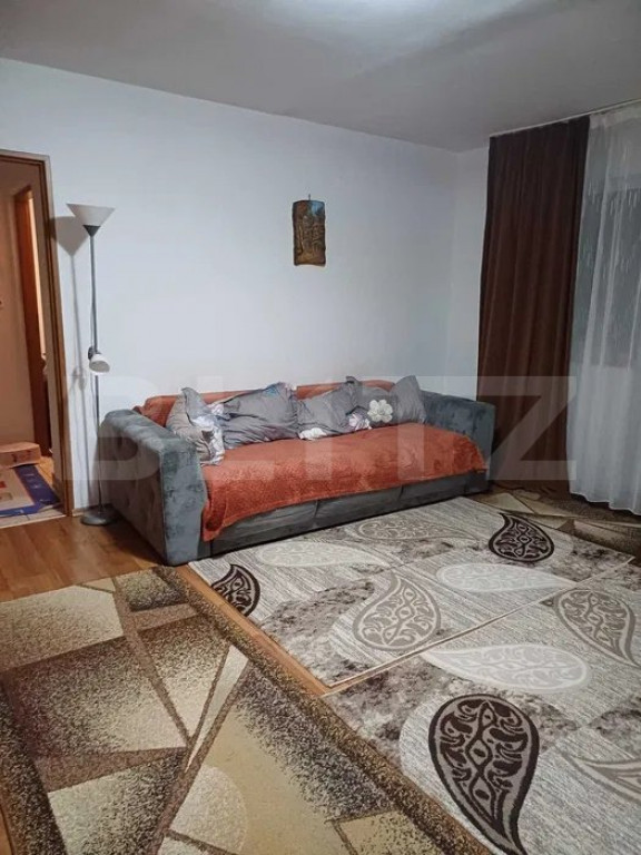Apartament de vanzare, cu 2 camere, 50 mp, zona Lama