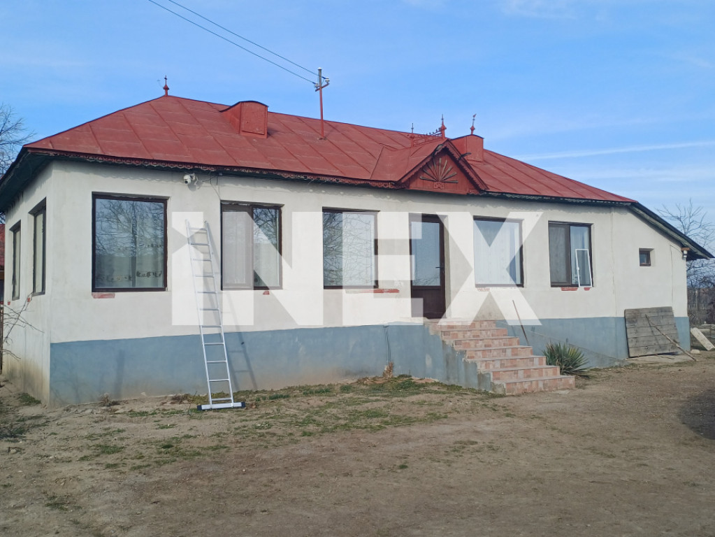 Casă de vânzare în Lunca Corbului – poziție excelentă