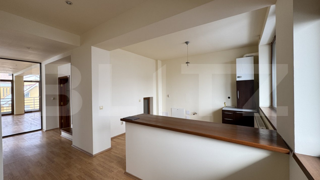 Penthouse pe 2 etaje la casă, 144 mp utili cu 113 mp teras?