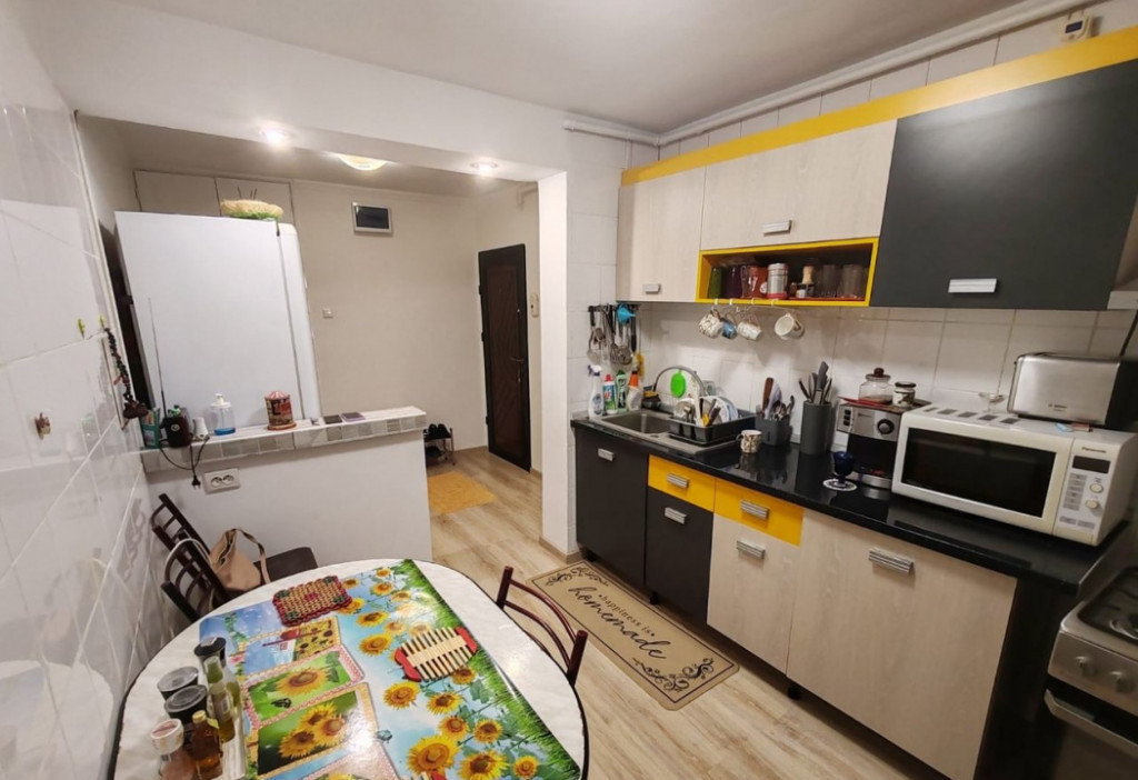 Apartament de 4 camere -Rahova-Piata Rahova