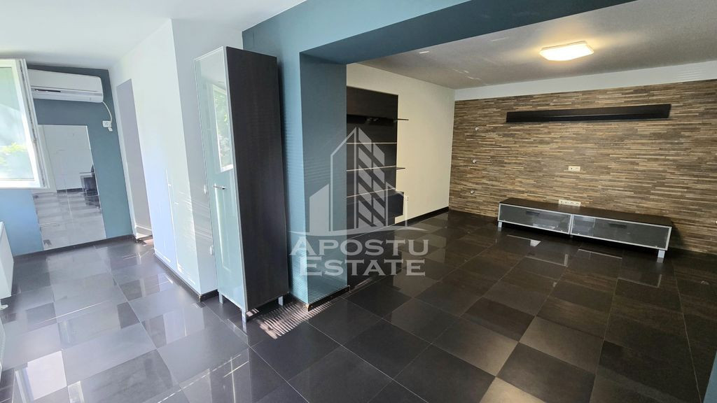 Apartament cu 2 camere, centrala proprie, parter, zona Li...