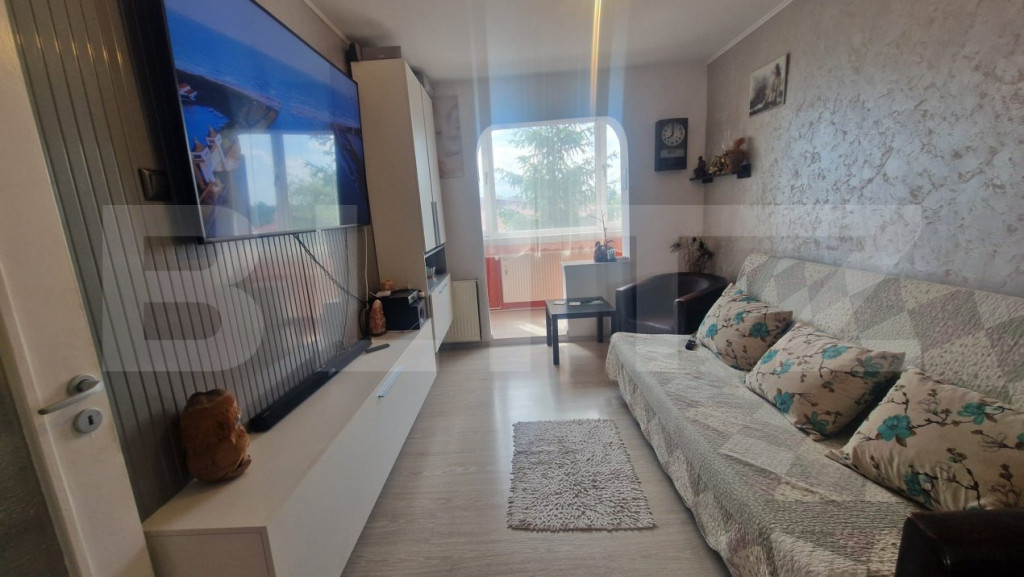 Garsoniera de vanzare, 33 mp, cu balcon etaj intermediar, zo