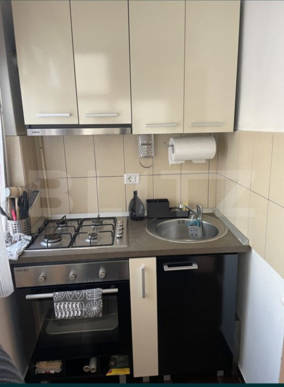 Apartament de inchiriat, cu 2 camere, 54 mp, zona Spital T V