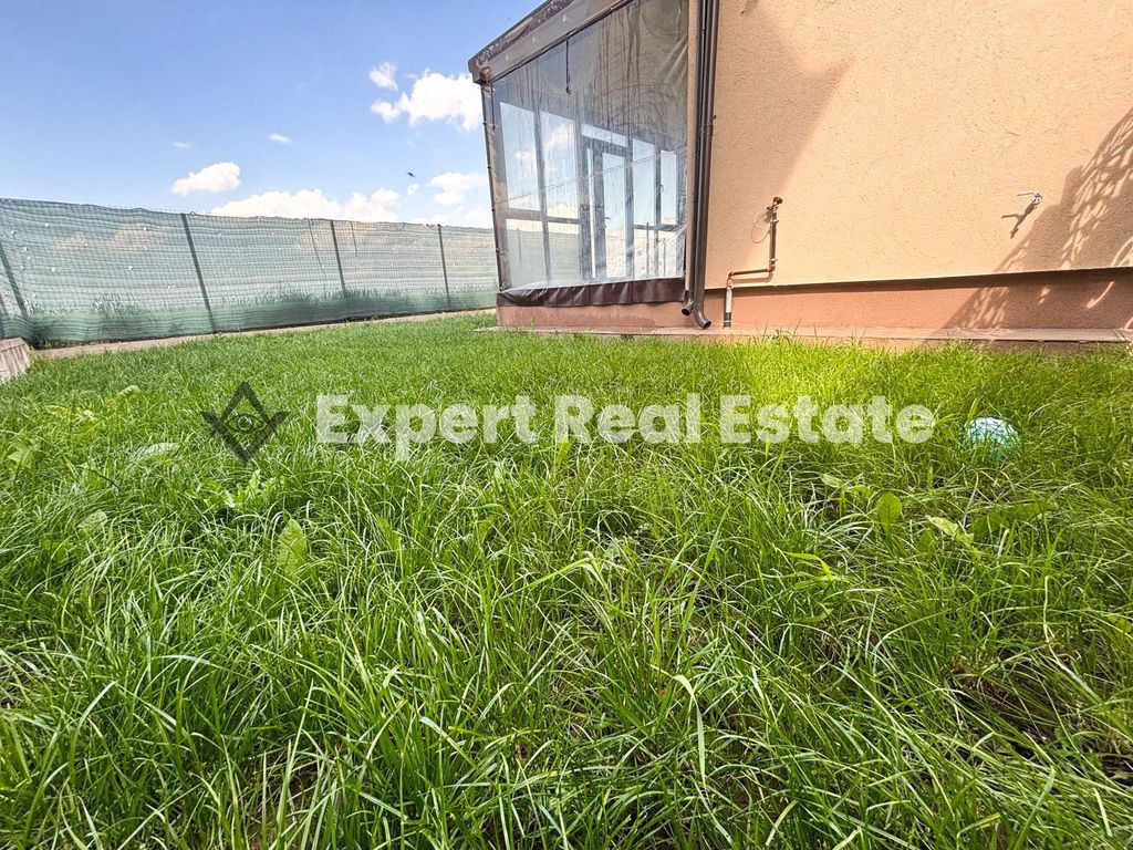 VILA SPATIOASA-4 CAMERE- PRIMA-OTOPENI