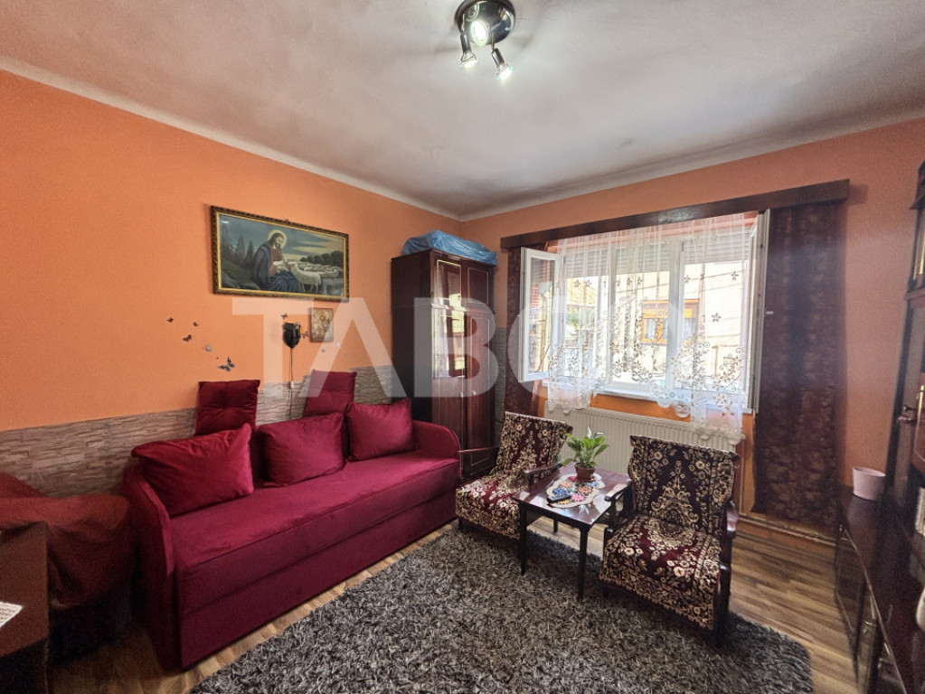 Casa individuala de vanzare cu 5 camere in zona Terezian Sib