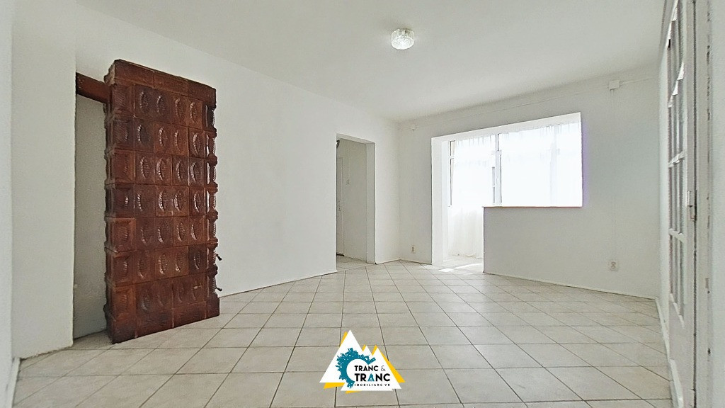 Oportunitate unica – apartament cu 3 camere in Lipova