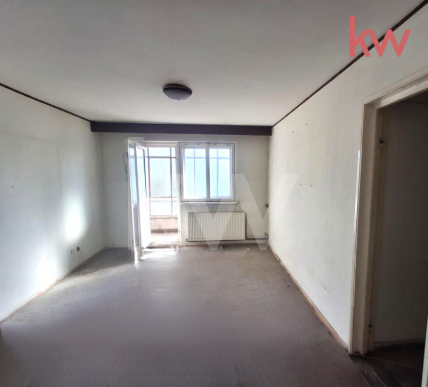 Apartament 3 camere, 72 mp, Craiovita, et. 4/8