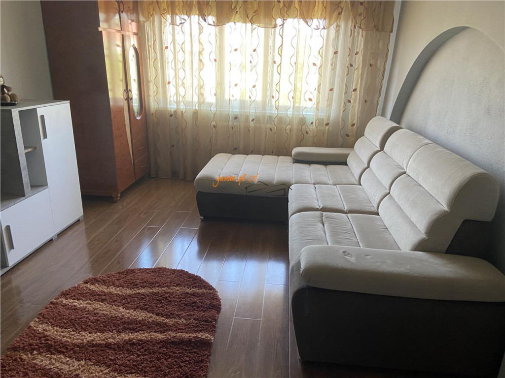 Apartament 2 camere , zona Inspectoratul Scolar , decomandat