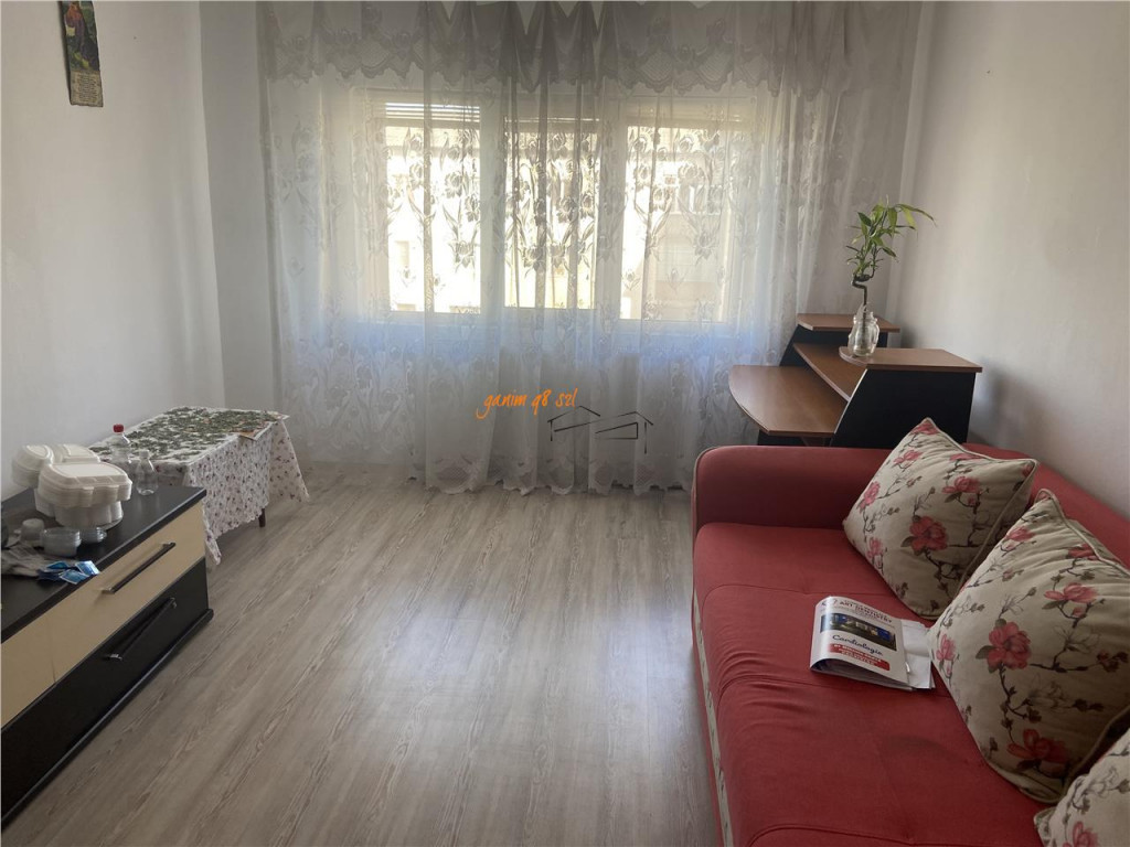 Apartament 2 camere , zona cartier Sud , 54 mp , imbunatatit