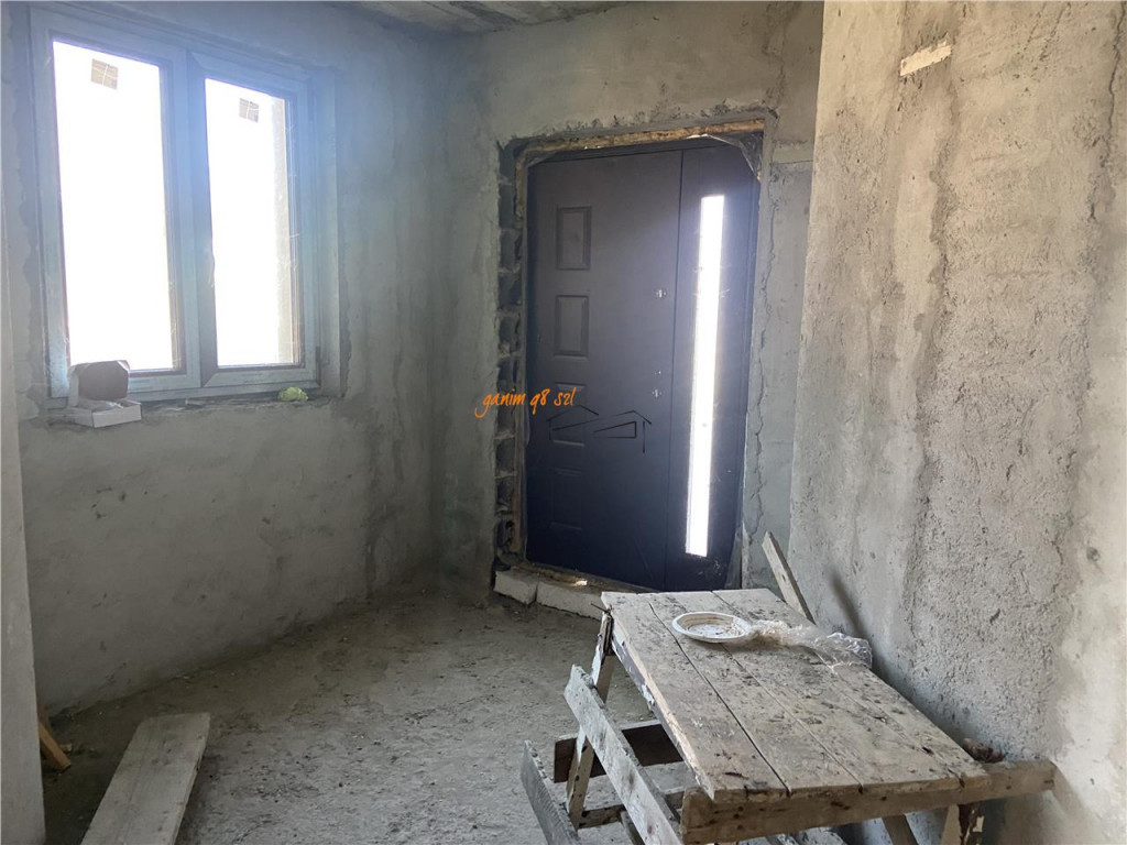 Casa de in sat Botarlau , parter si mansarda cu suprafata