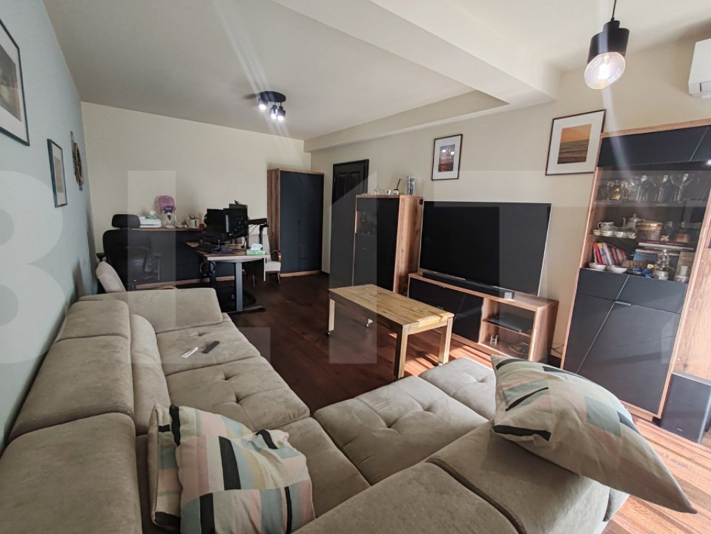 Apartament de vanzare, cu 3 camere, 102 mp, zona Ronat