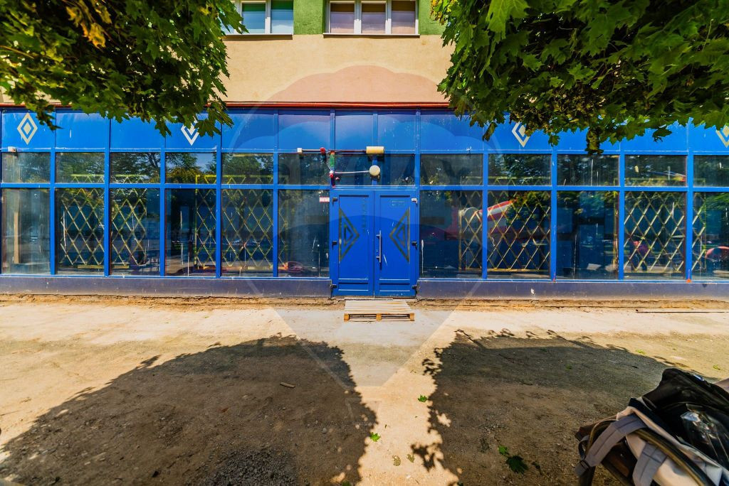 Spațiu comercial de 221mp de închiriat în zona Ultrace...