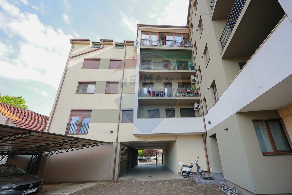 Apartament 2 Camere, Lift, Bloc Nou, Ultracentral, Vânzare