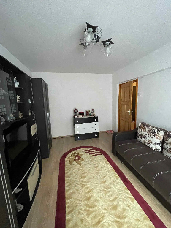 Garsoniera decomandata - zona Racadau