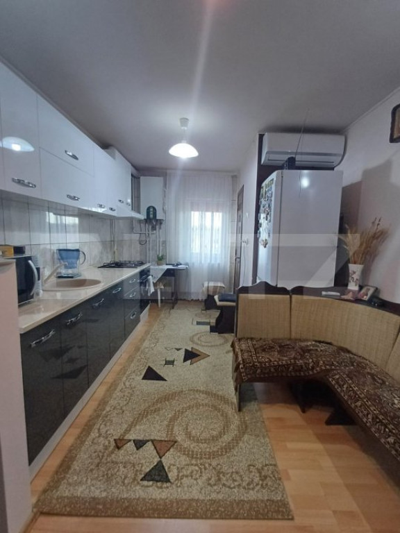 Apartament cu 2 camere, 50 mp, zona Blocuri, Campia Turzii