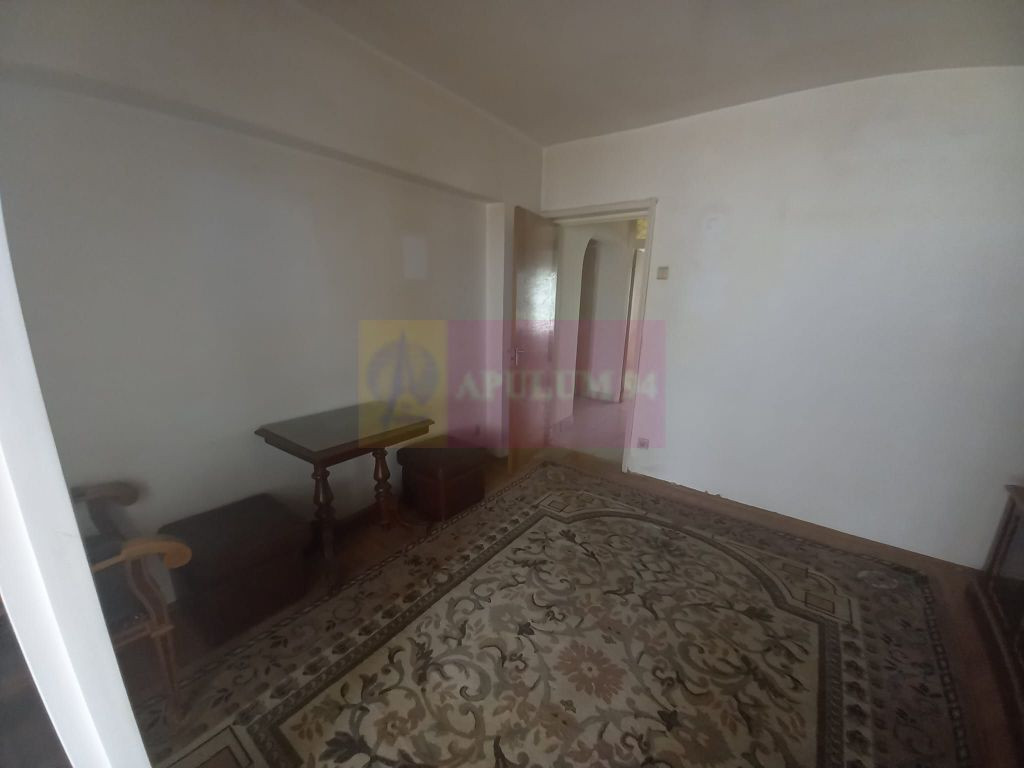 Apartament 3 camere in zona Unirii-Casa Poporului